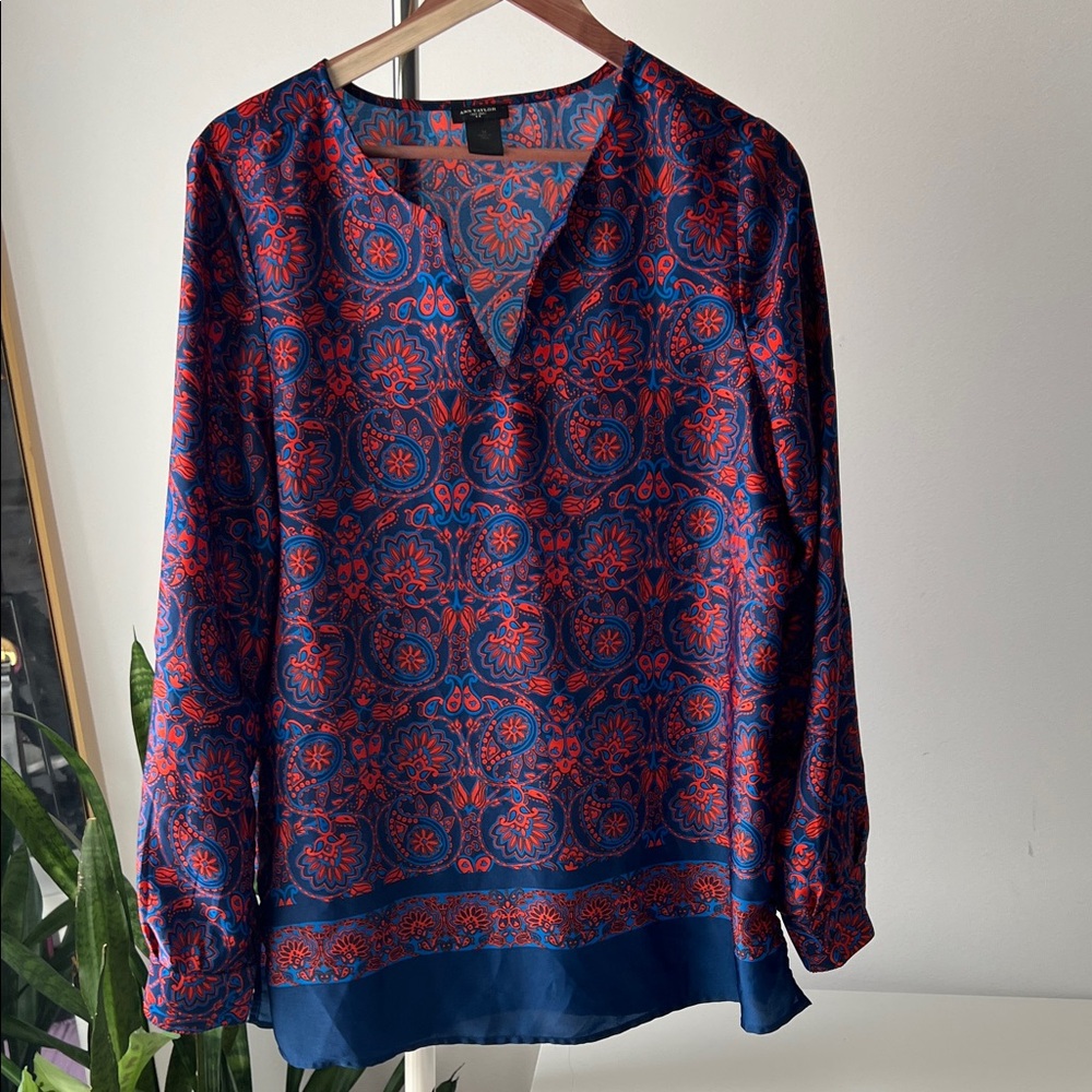 Ann Taylor Red and Blue Patterned scarf tunic Blouse M